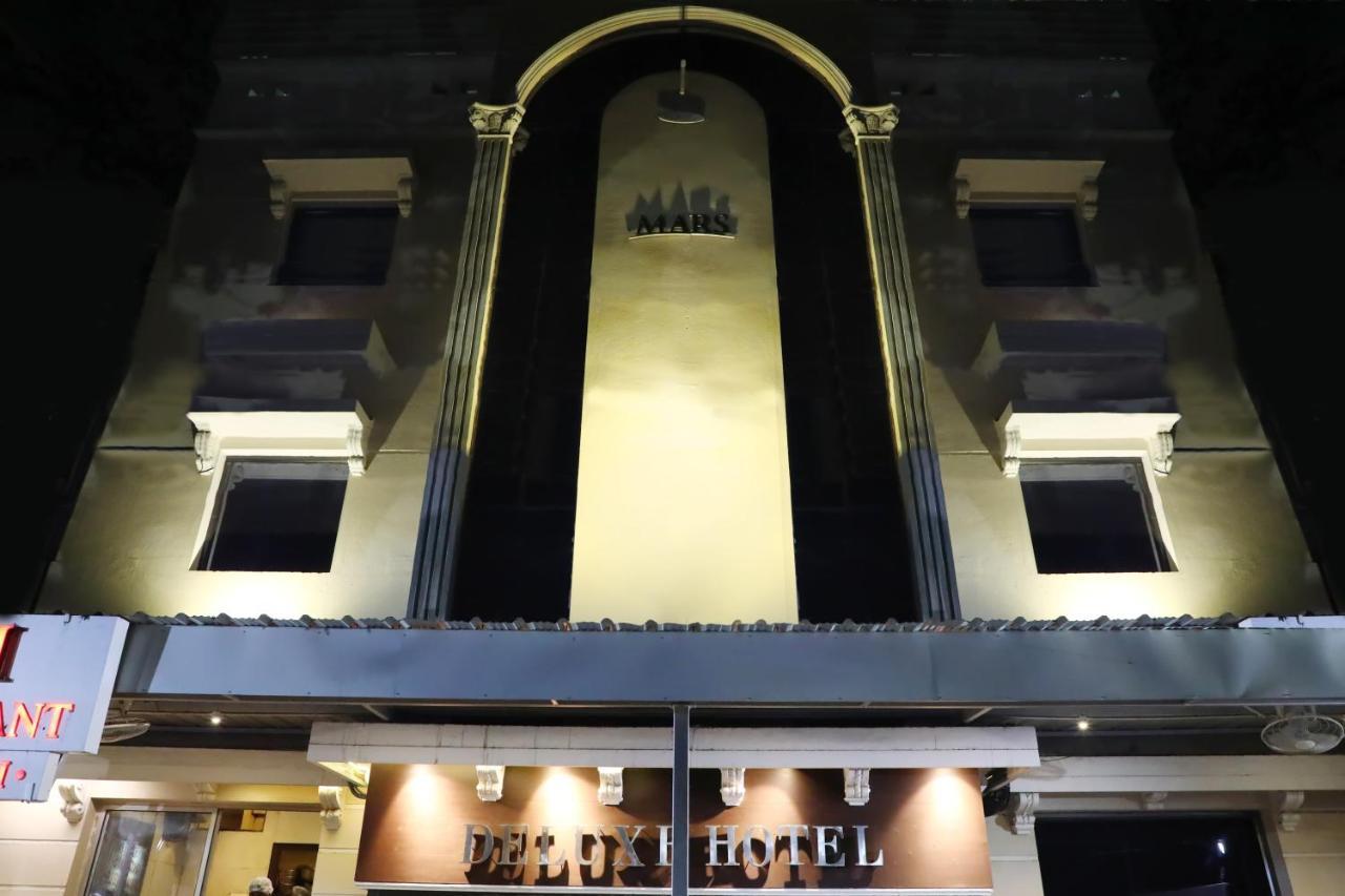 Deluxe Hotel Ченнаи Экстерьер фото